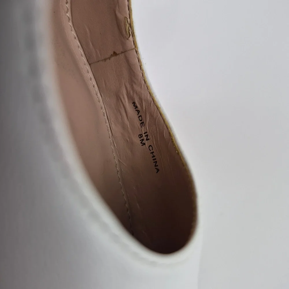 Banana Republic 12-Hour Pump White Leather Pointed Toe Stiletto Heels 8M